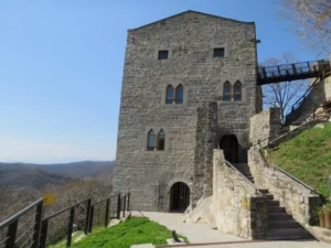 castello di partistagno.jpg